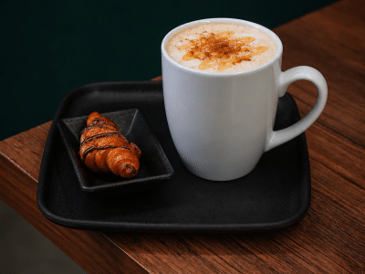 شیرعسل دارچین (Honey Cinnamon Milk)